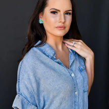 Load image into Gallery viewer, Half Flower Gold and Turquoise Earring