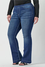 Load image into Gallery viewer, Mid Rise Flare Jegging - Dark