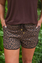 Load image into Gallery viewer, Women's Coco Leopard Everyday Shorts