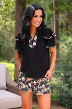 Load image into Gallery viewer, Runway Paperbag Shorts - Daisy Polka Dot