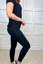 Load image into Gallery viewer, Women's Textured Leopard Leggings