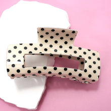 Load image into Gallery viewer, POLKA DOT HAIR CLAW CLIP
