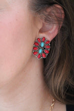 Load image into Gallery viewer, Turquoise and Red Oval Cluster Earring
