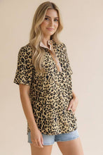 Load image into Gallery viewer, Mock Neck Leopard Top
