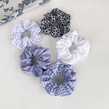 Load image into Gallery viewer, Trendy Scrunchie Set Of 5
