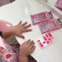 Load image into Gallery viewer, Pretty in Pink Press-on Nails
