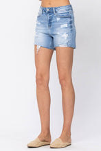 Load image into Gallery viewer, HI WAIST DESTROYED SHORTS (XL Only)
