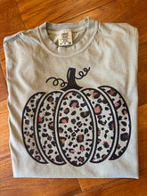 Load image into Gallery viewer, Neutral Pumpkin Tee

