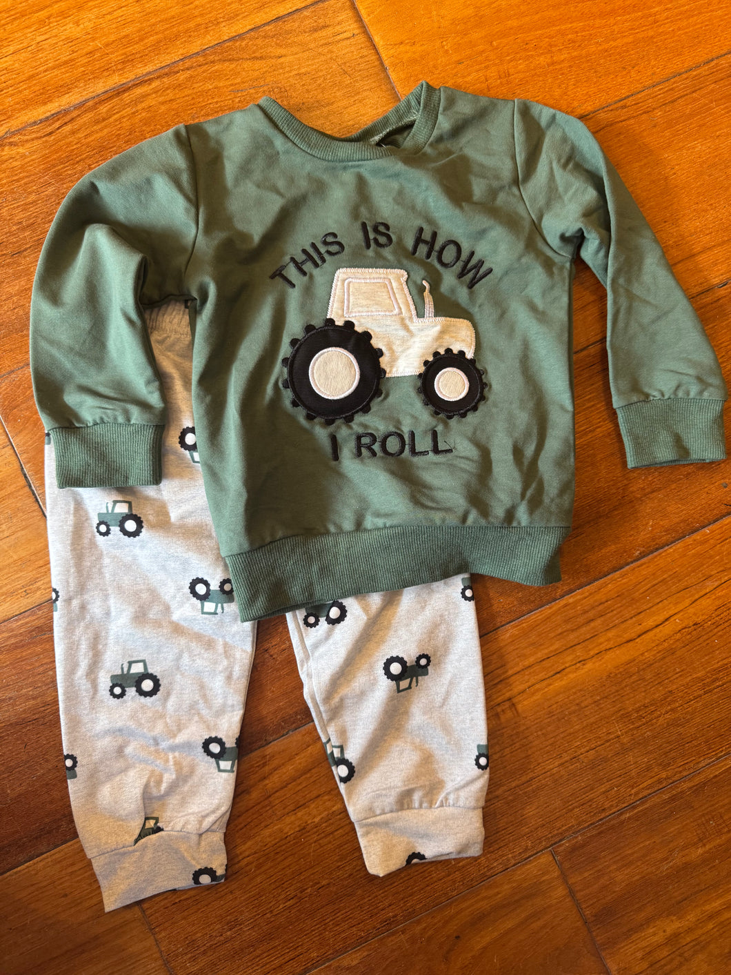 Roll Tractor Set
