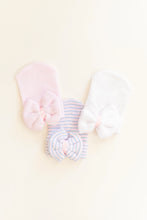 Load image into Gallery viewer, Newborn Bow Hat for Baby Girls
