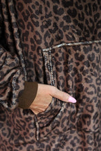 Load image into Gallery viewer, Cozy Blanket Hoodie - Leopard
