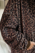 Load image into Gallery viewer, Cozy Blanket Hoodie - Leopard
