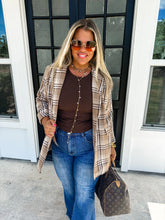 Load image into Gallery viewer, Plaid Blazer - Beige
