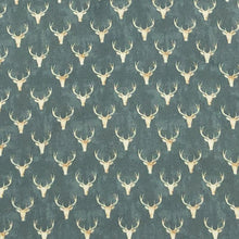 Load image into Gallery viewer, Emerald Deer Collar Shirt
