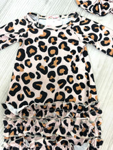 Load image into Gallery viewer, Leopard Baby Gown
