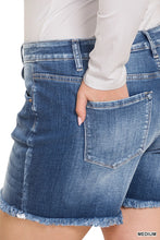 Load image into Gallery viewer, Plus Raw Hem Denim Short
