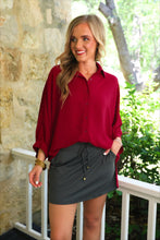 Load image into Gallery viewer, Sloane Button Up Top - Burgundy
