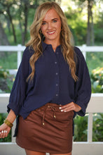 Load image into Gallery viewer, Sloane Button Up Top - Navy
