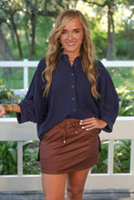 Load image into Gallery viewer, Sloane Button Up Top - Navy
