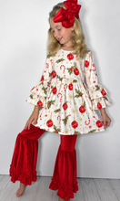 Load image into Gallery viewer, Velvet Holly Set
