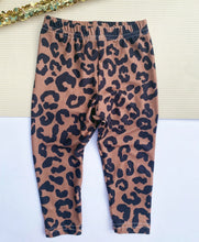 Load image into Gallery viewer, Brown Leopard Legging
