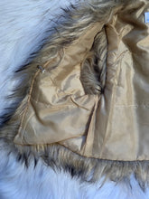 Load image into Gallery viewer, Boho Fur Vest
